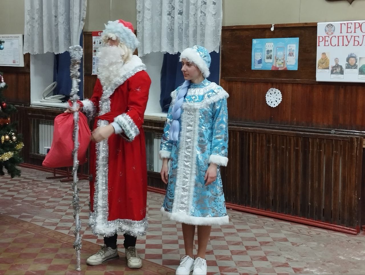 Новогодние утреники.